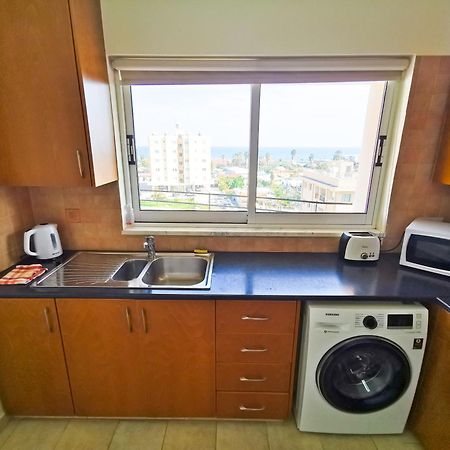 License To Chill Apartment 라르나카 외부 사진